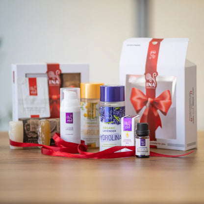 InaEssentials Ajándékdoboz (17,8cm × 14,7cm × 5cm)