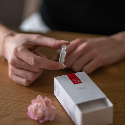 Organikus Rózsa Illóolaj - Rosa Damascena olaj